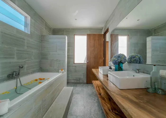 Semiyak - 4br - Piscine & Proche *