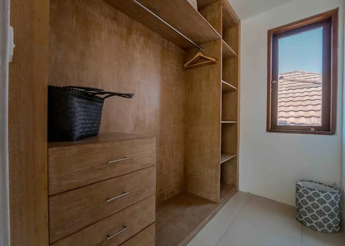 Semiyak - 4br - Piscine & Proche